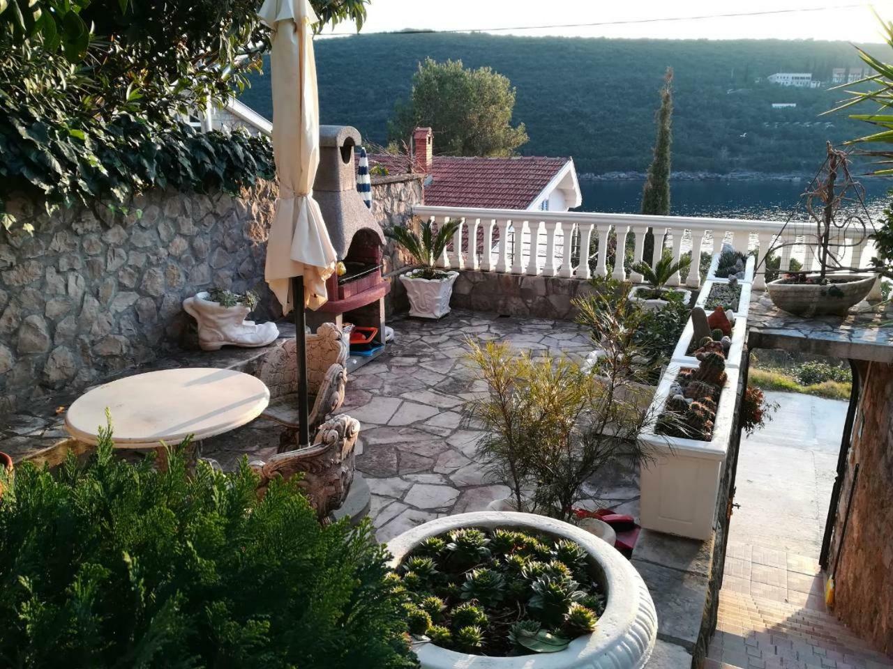 Sea Oasis Apartments - Milosevic Kotor Exterior foto